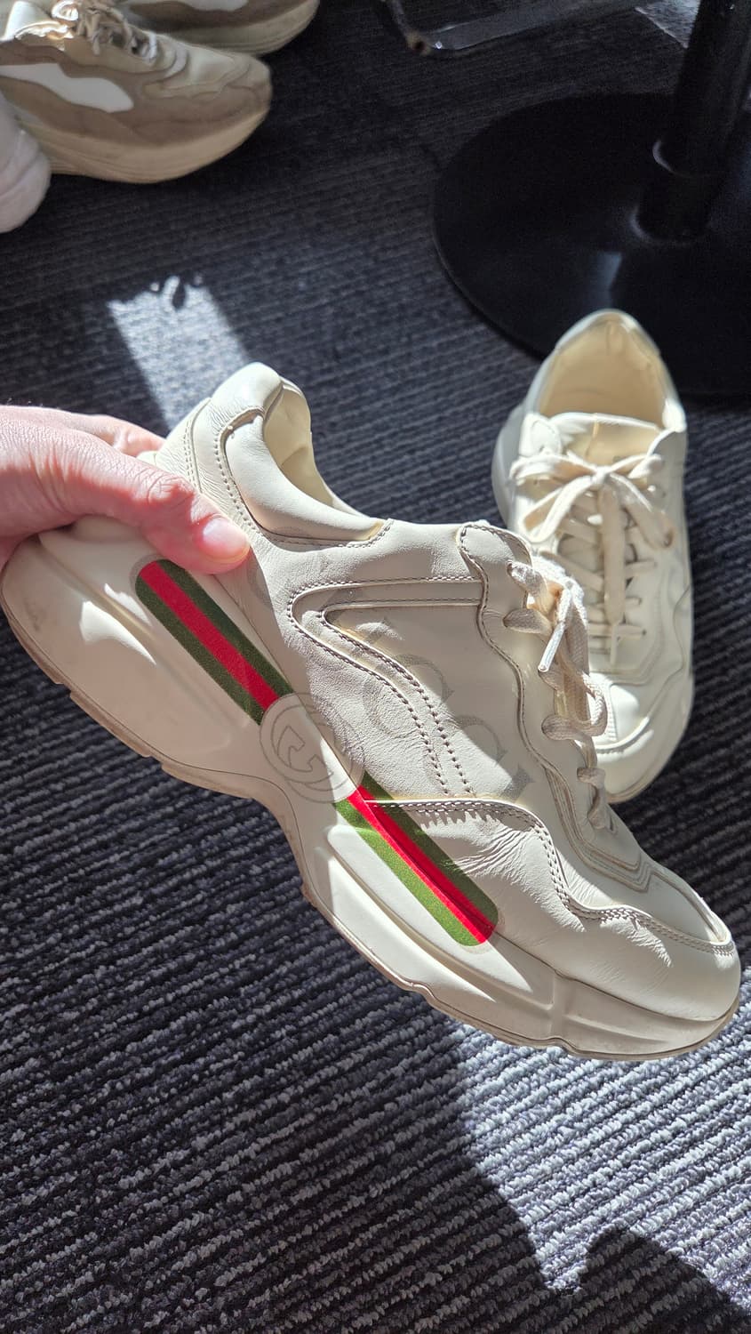 구찌 라이톤 띠로고 팝니다. 상품이미지1