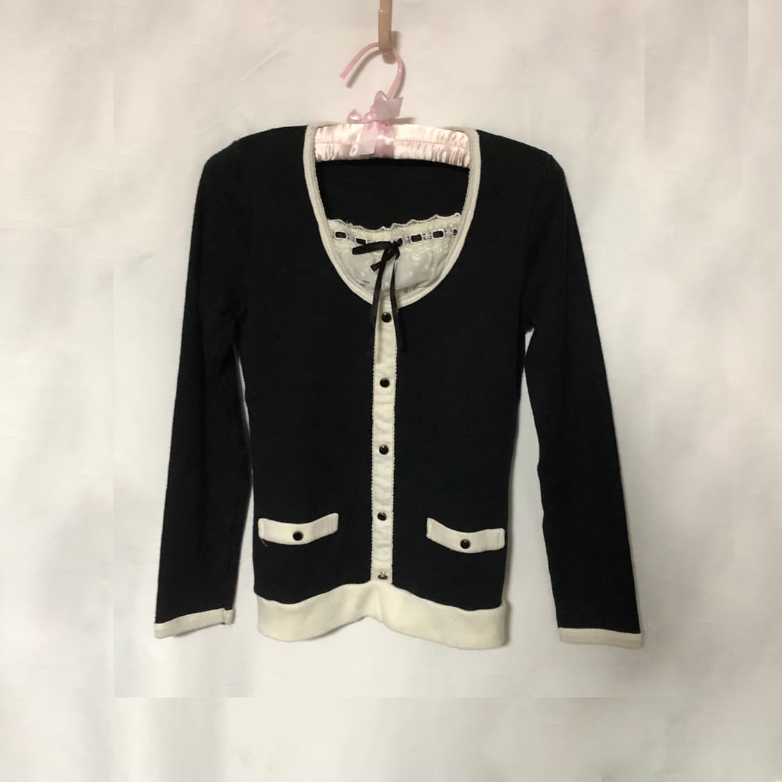 리본 로걀 블라우스 탑  블랙 상품이미지8