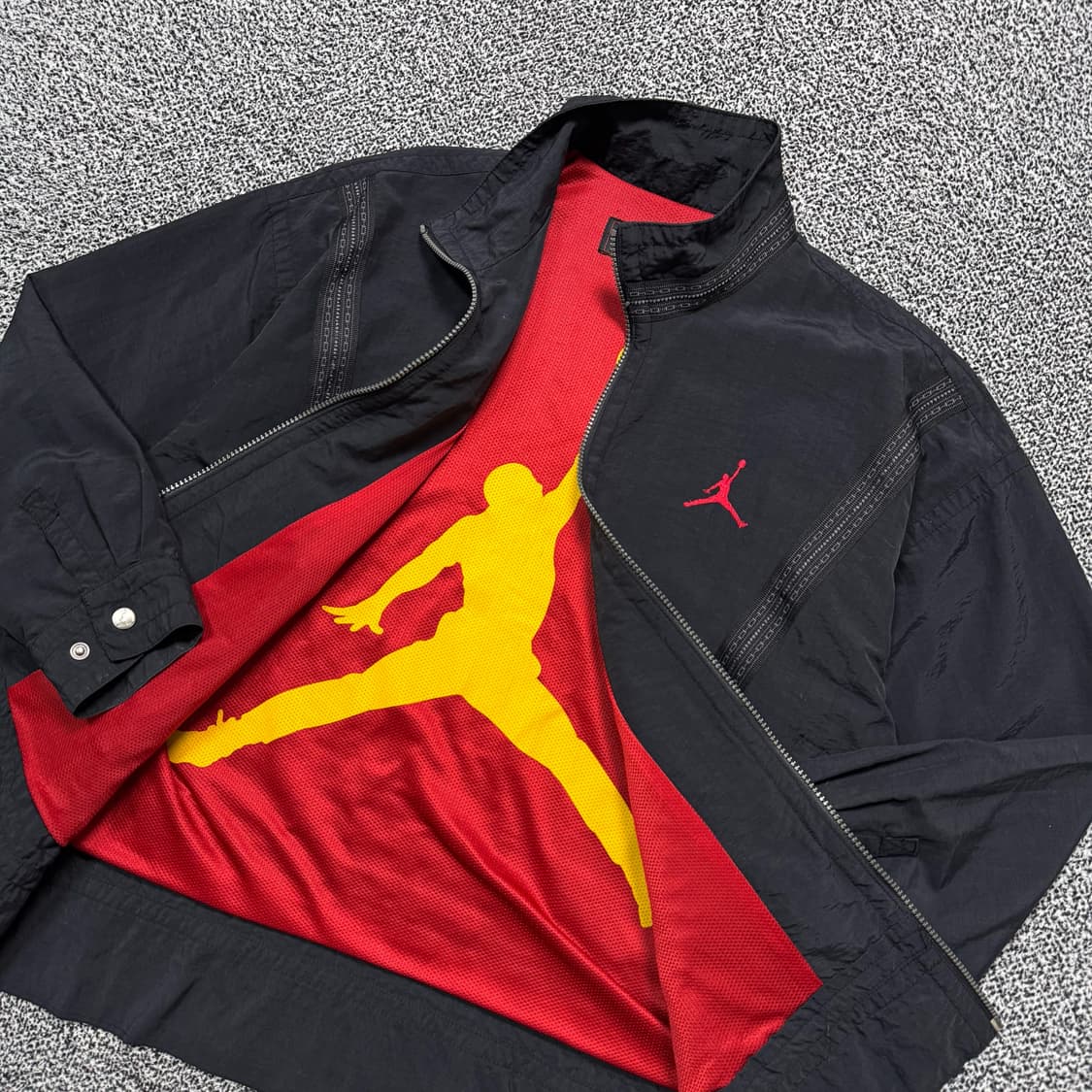 Name : 나이키 조던 점프맨 안감로고 올드스쿨 오버핏 바람막이 :) 상품이미지2