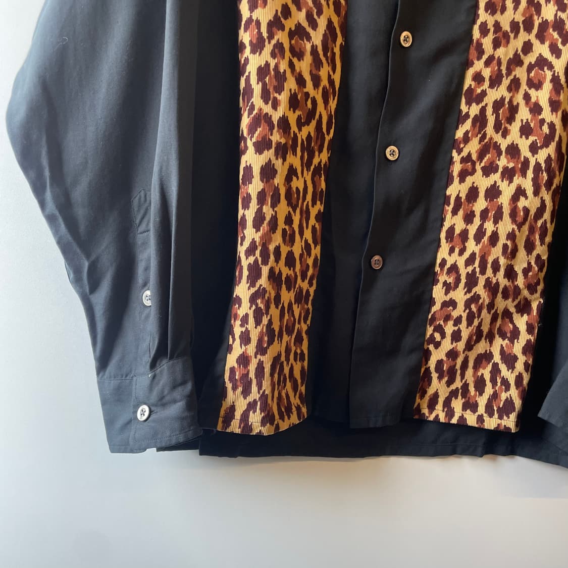 와코마리아 레오파드 투톤셔츠 상품이미지4