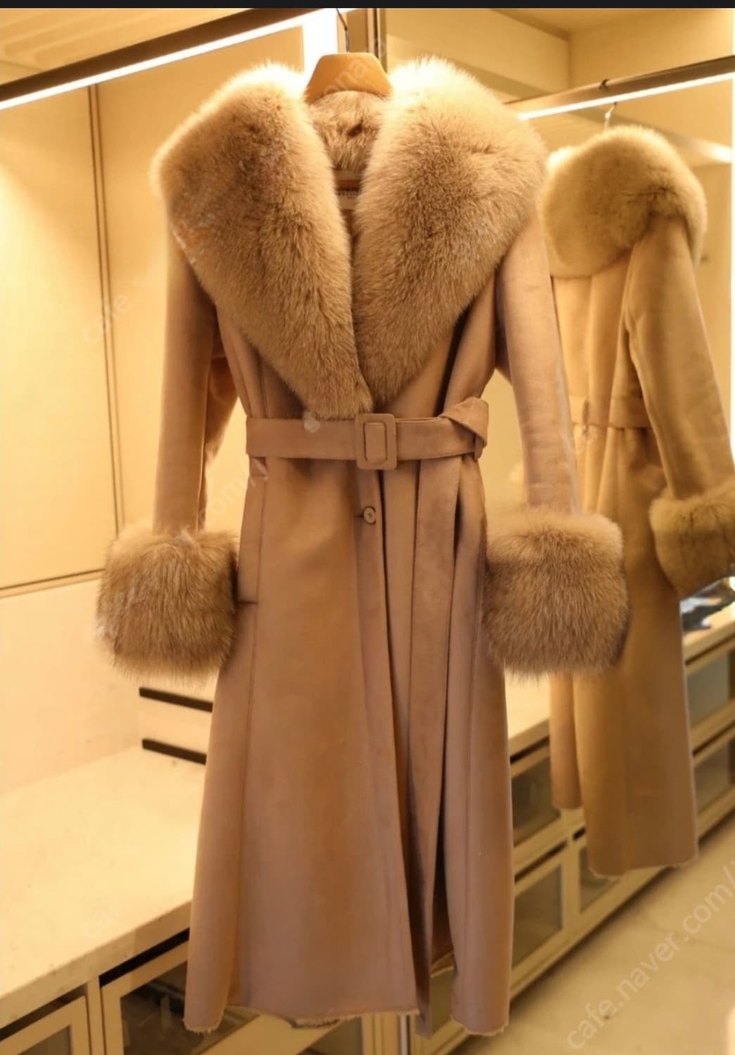 myeyeko 마이아이코 폭스퍼 무스탕 상품이미지3