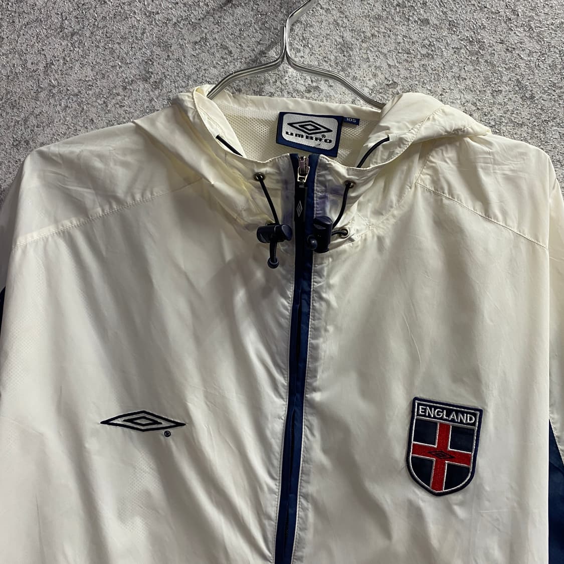 엄브로 잉글랜드 배색 후디드 윈드브레이커 B4687  상품이미지3