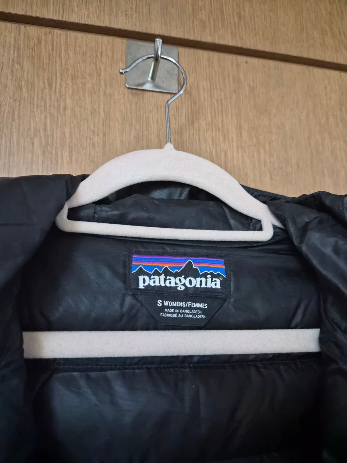 파타고니아 여성 경량후드패딩 상품이미지4