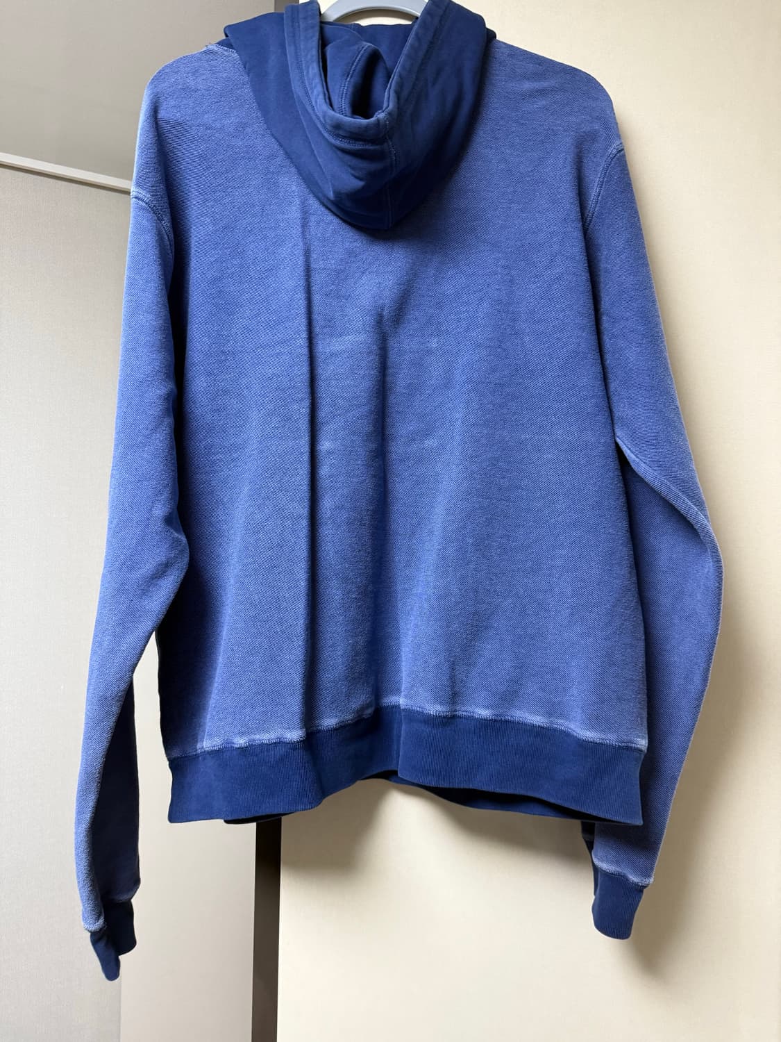 강정석 pleats hoodie blue 후드티 상품이미지6