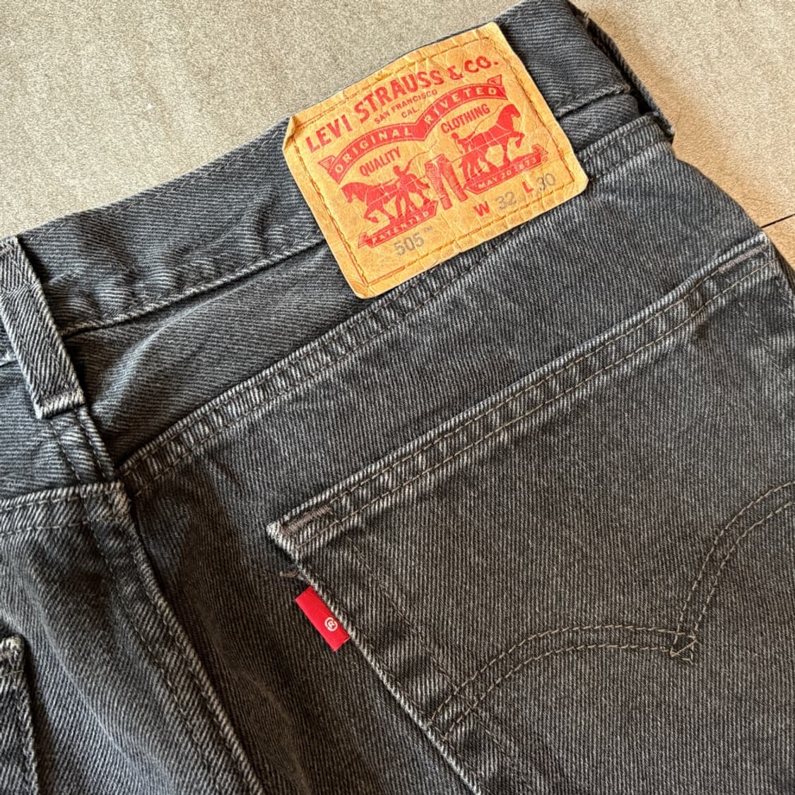 리바이스 정품 505 데님 블랙 팬츠  상품이미지9