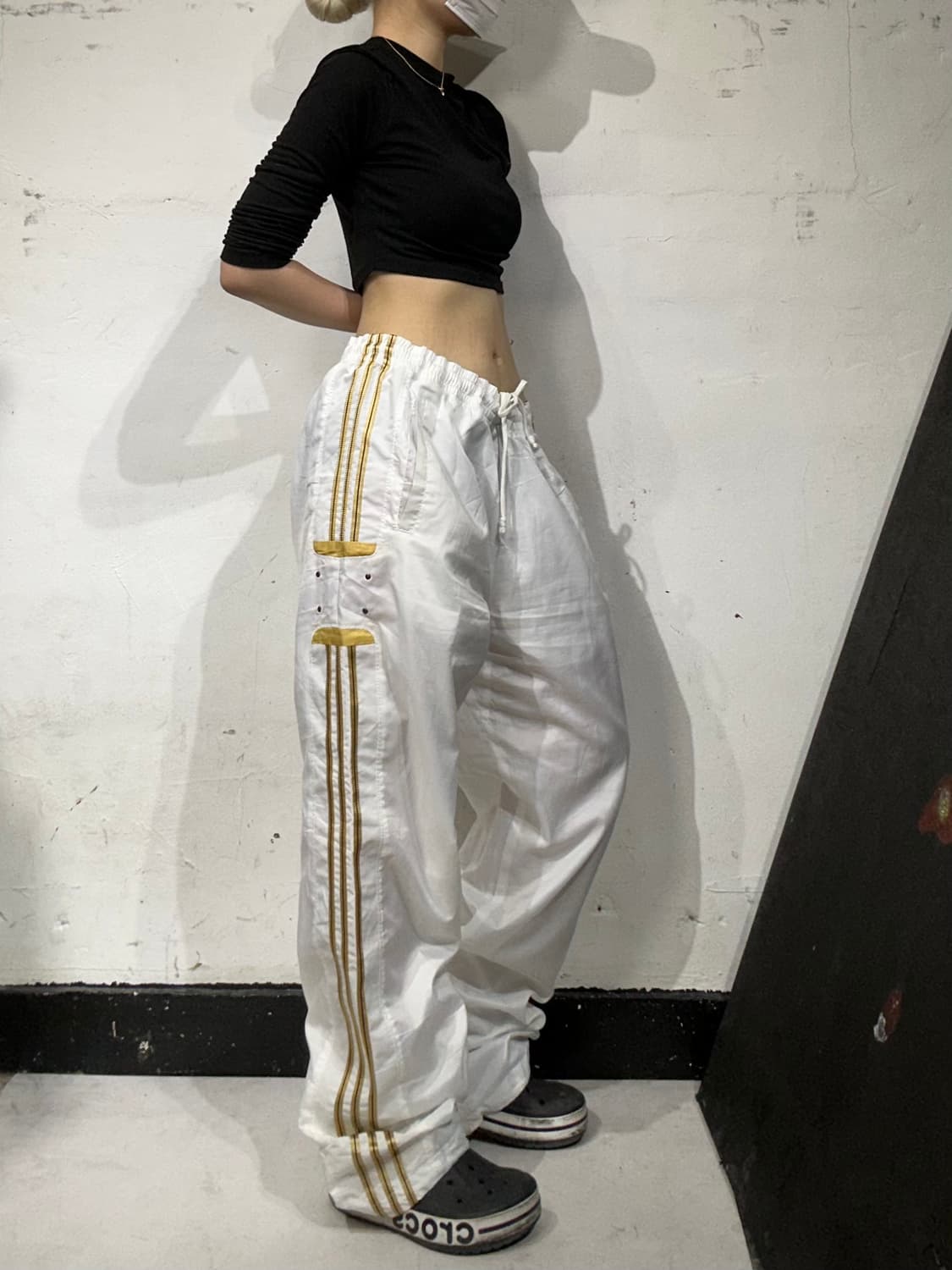 아디다스 화이트 골드 삼선 와이드 추리닝 바지 트레이닝 트랙 팬츠 L 상품이미지1