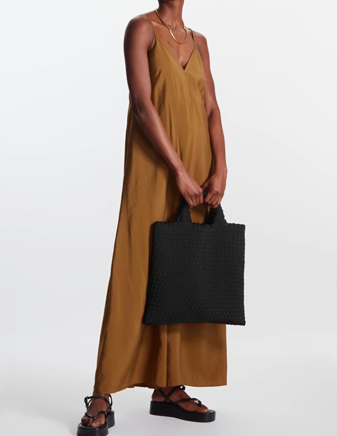 코스 브레이드 위빙 토트백 상품이미지3