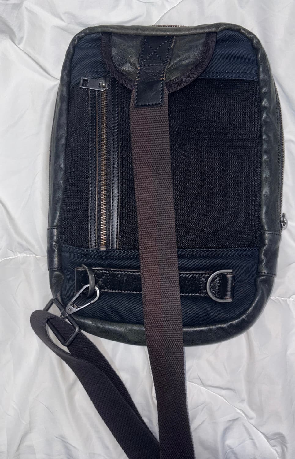 디젤 슬링백 상품이미지2