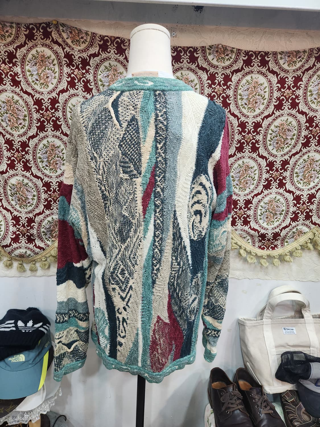 쿠지 클래식 버튼 풀집업 케이블니트
​
Coogi 상품이미지6