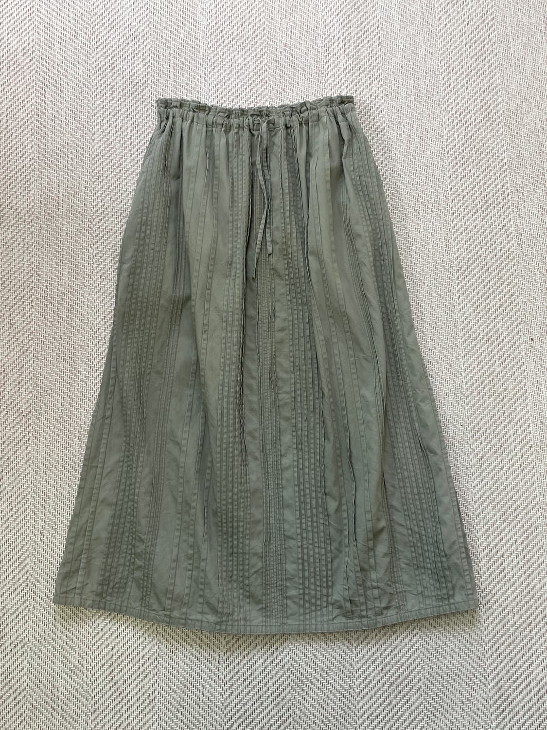 이세이미야케 하이 스포르팅 기어 버티컬 텍스처 밴딩 롱 스커트 상품이미지1