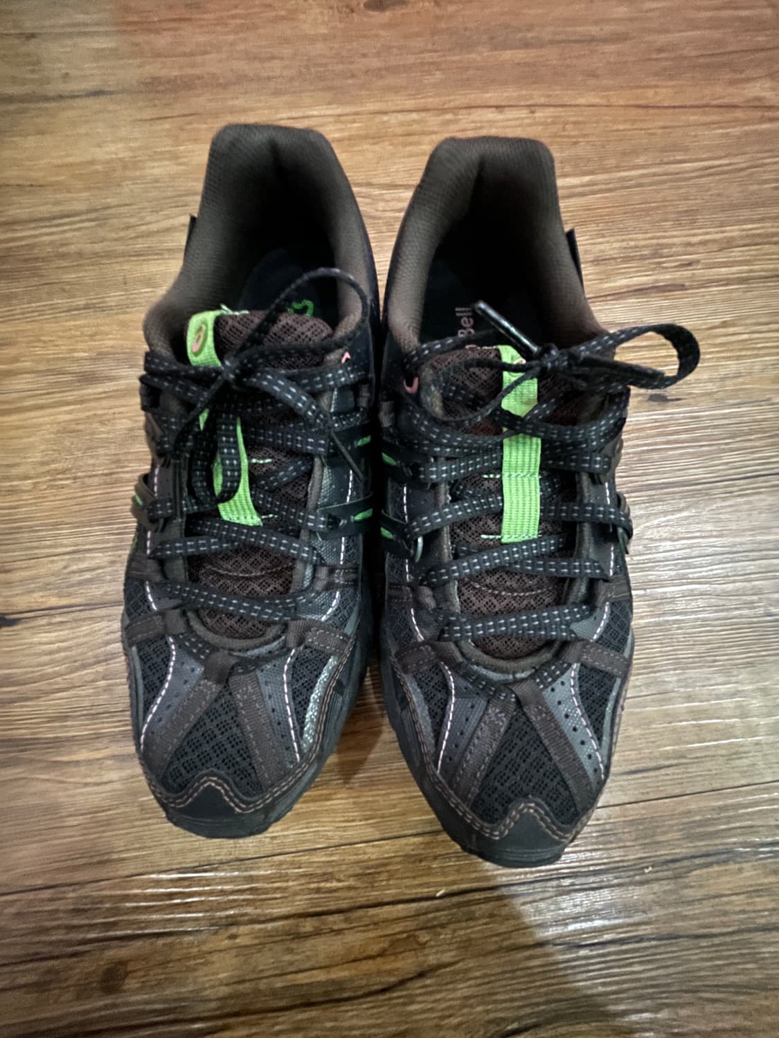 255아식스 엔더슨벨 젤소노마 15-50 블랙 그린 상품이미지2