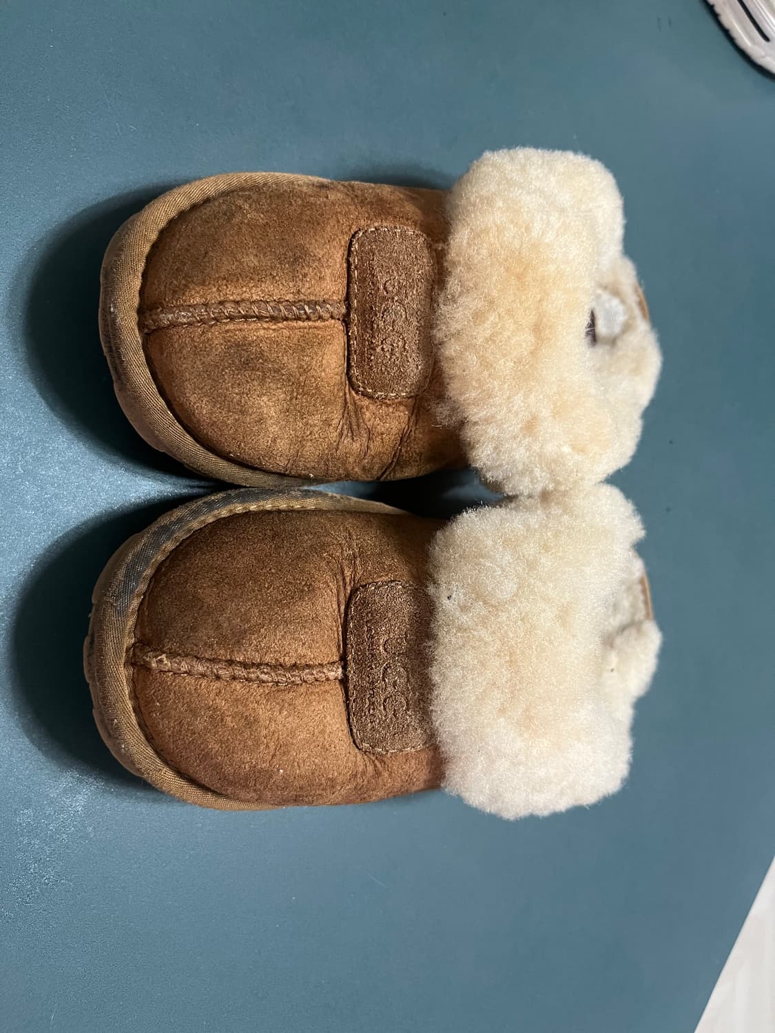 UGG 어그 브라운 털 슬리퍼 상품이미지1