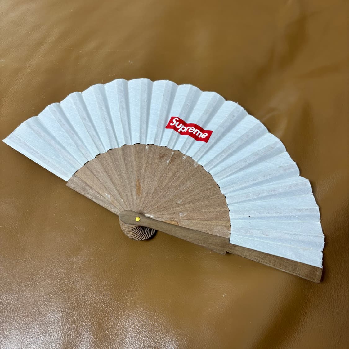 슈프림 사스콰치패브릭스 콜라보 우드 부채 상품이미지3