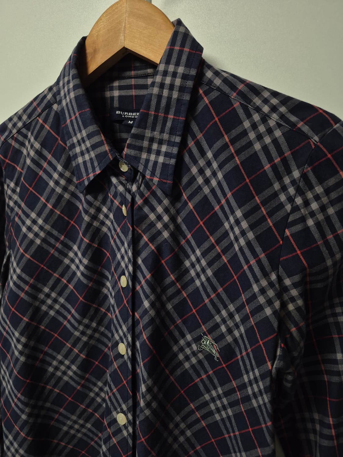 버버리 런던 네이비 노바 체크 코튼 셔츠 여성 95사이즈 상품이미지2