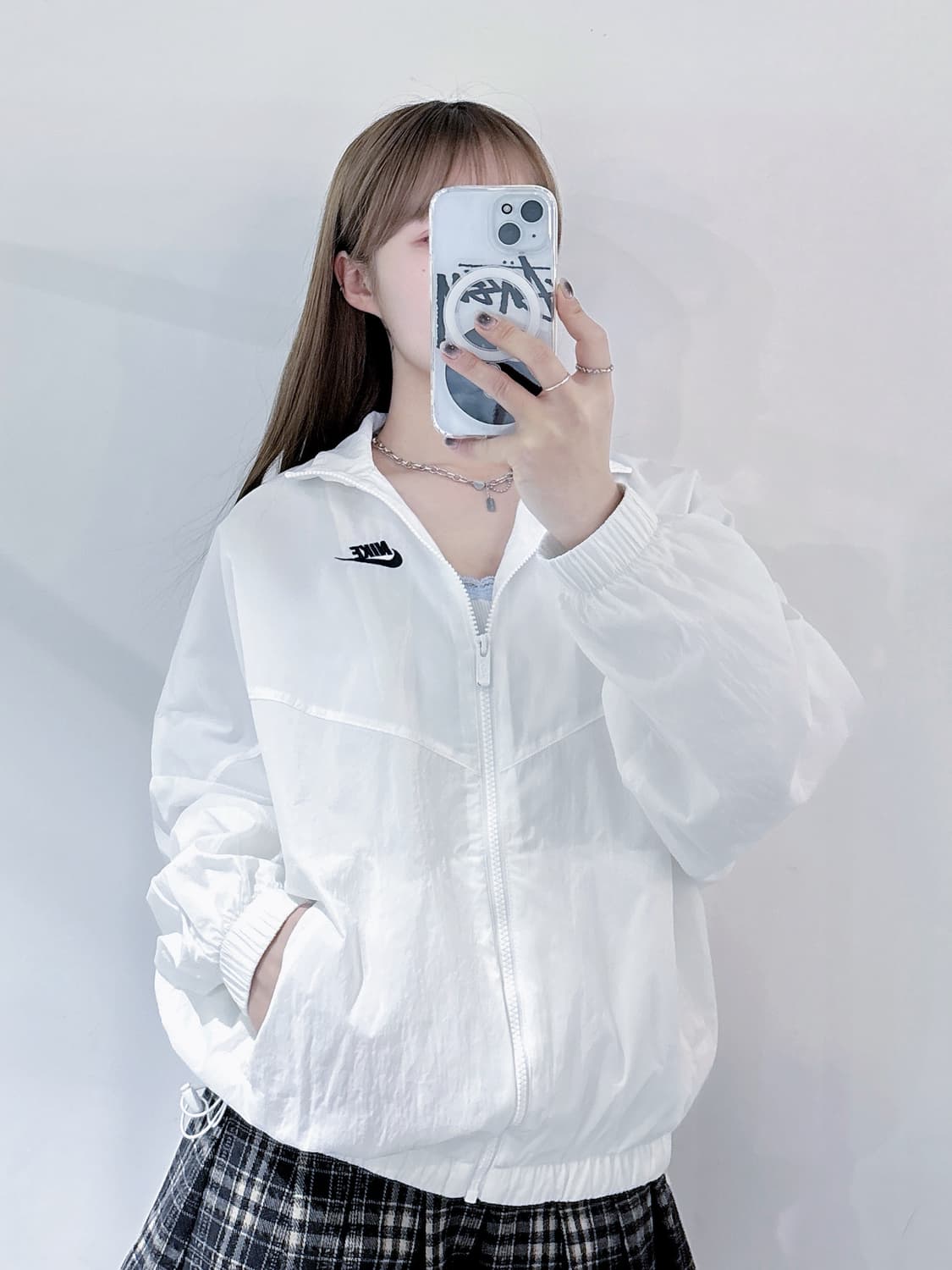 나이키 화이트 스우시 오버핏 바람막이 상품이미지1