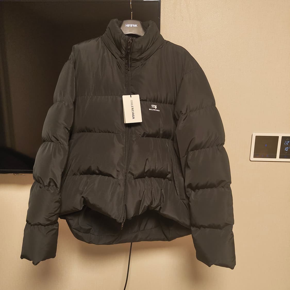 발렌시아가 스포티비 패딩 상품이미지2