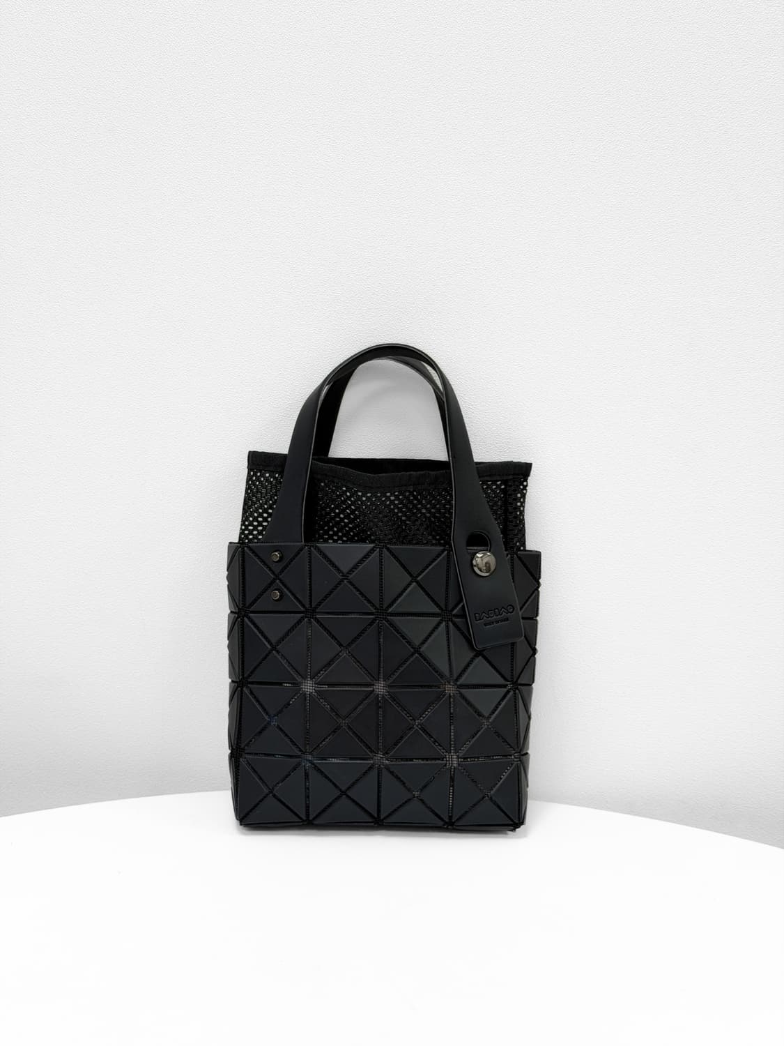 바오바오 매트 블랙 메쉬 콤비 미니 토트백 상품이미지1
