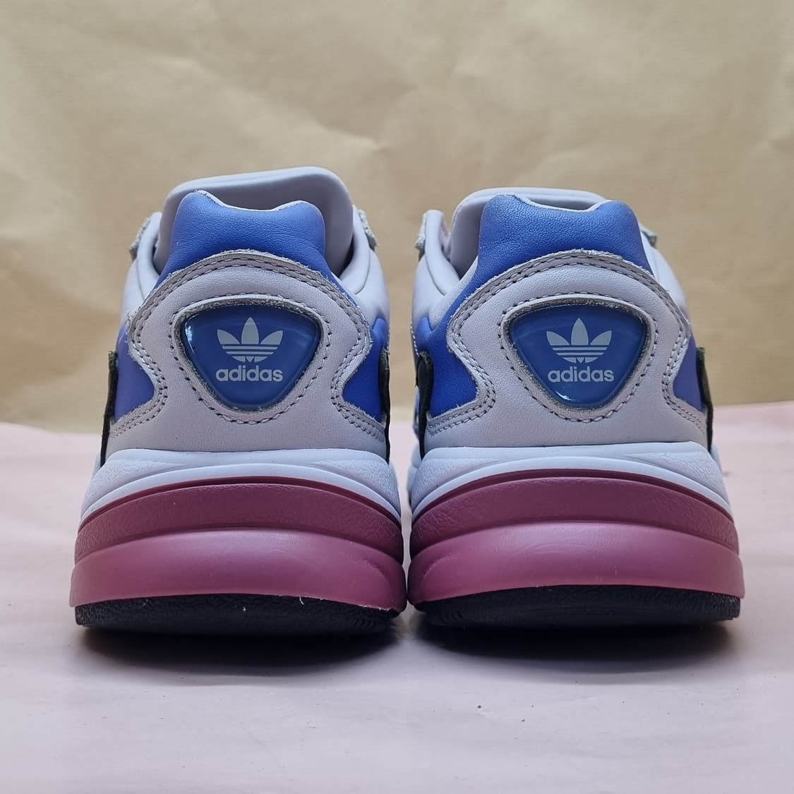 아디다스 팔콘 여성운동화225 상품이미지4