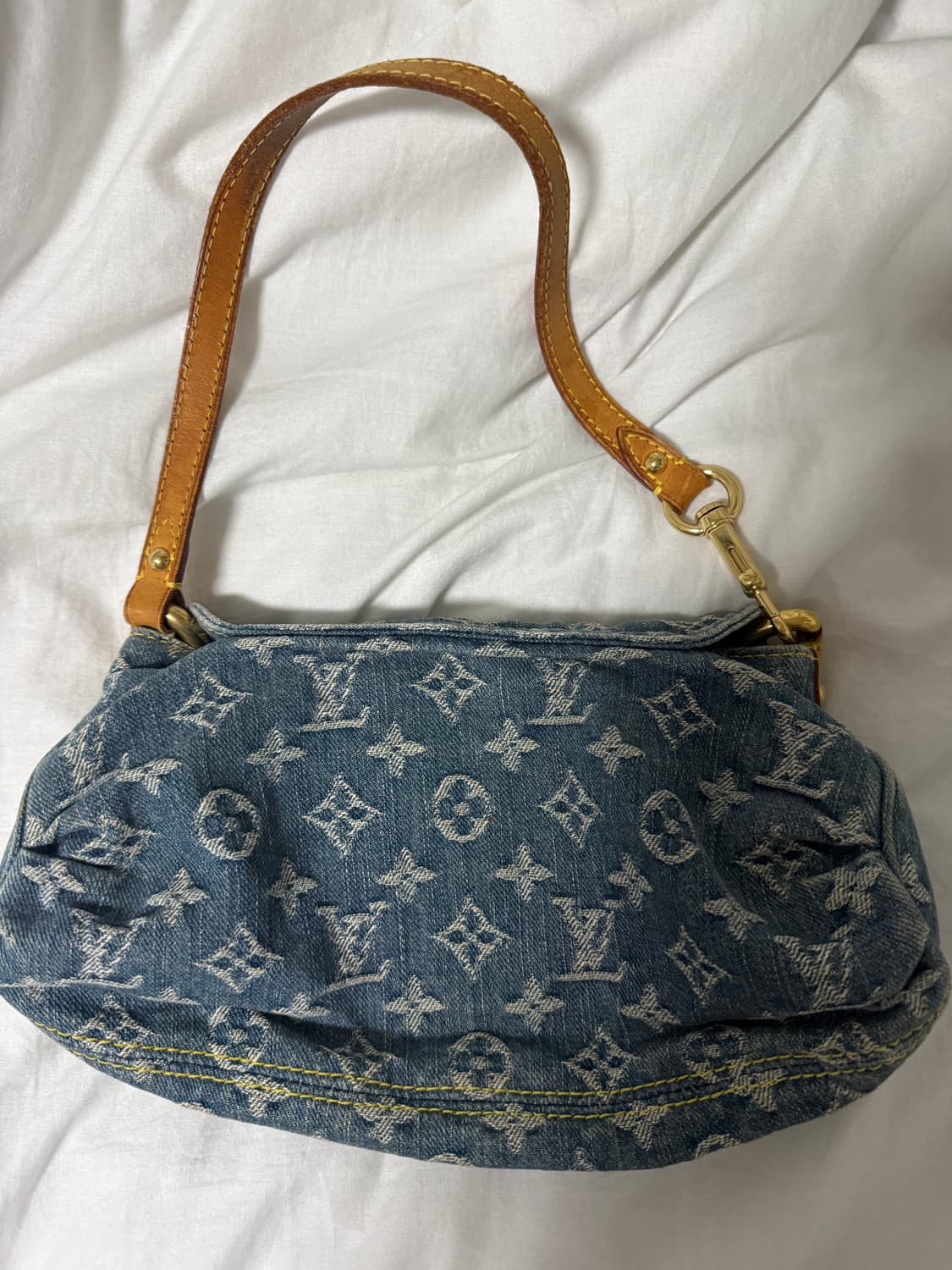 루이비통 데님 프리티 숄더백 상품이미지2