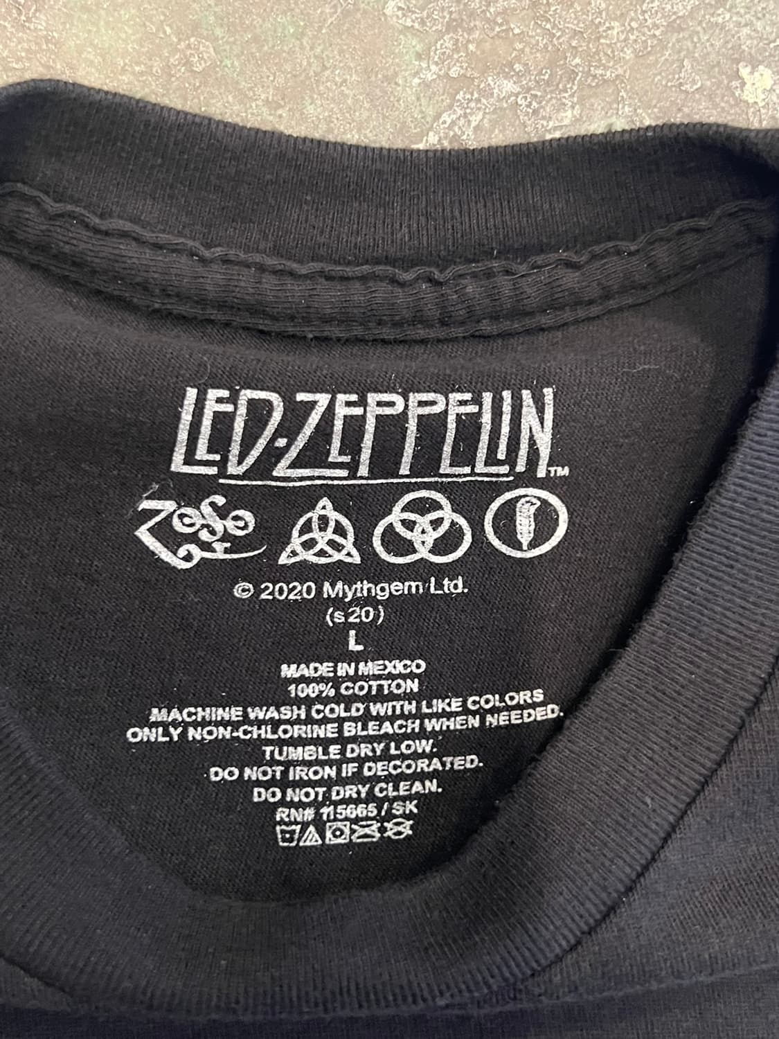 [L] 레드 제플린 1977 투어 티셔츠 밴드티 블랙 상품이미지8