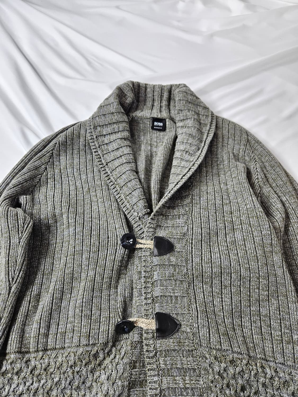 HUGO BOSS 휴고보스 울 숄카라 니트 가디건  상품이미지2