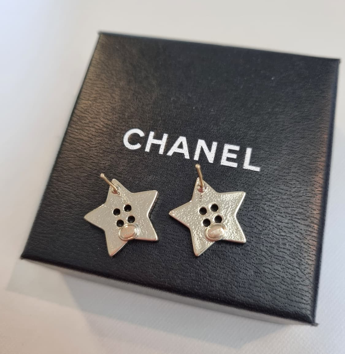 샤넬 업사이클링 샴페인골드 별 귀걸이 상품이미지3