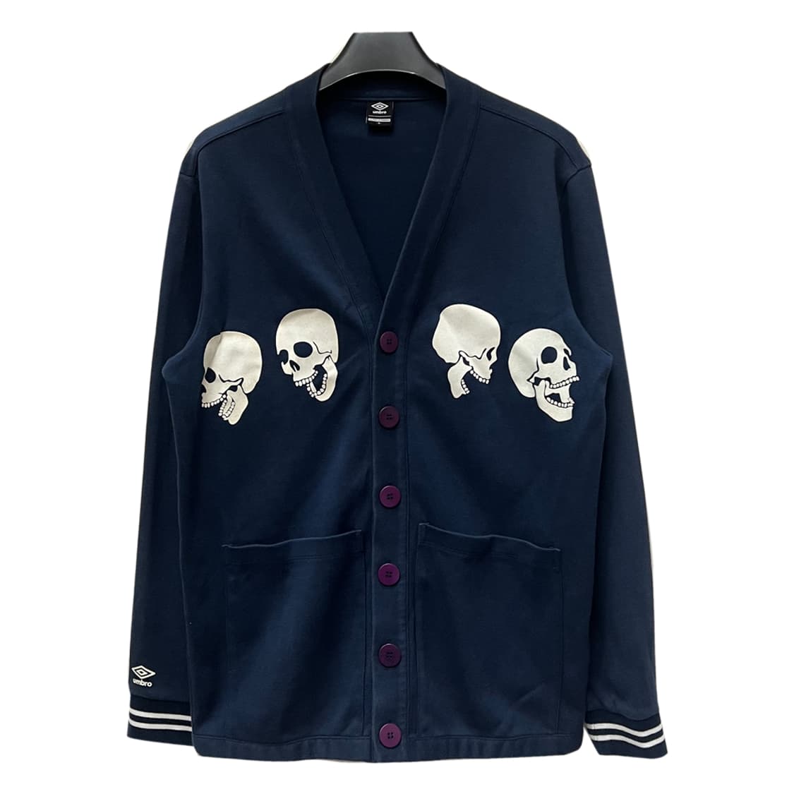 엄브로 스컬 프린팅 버튼 가디건 XL 상품이미지1