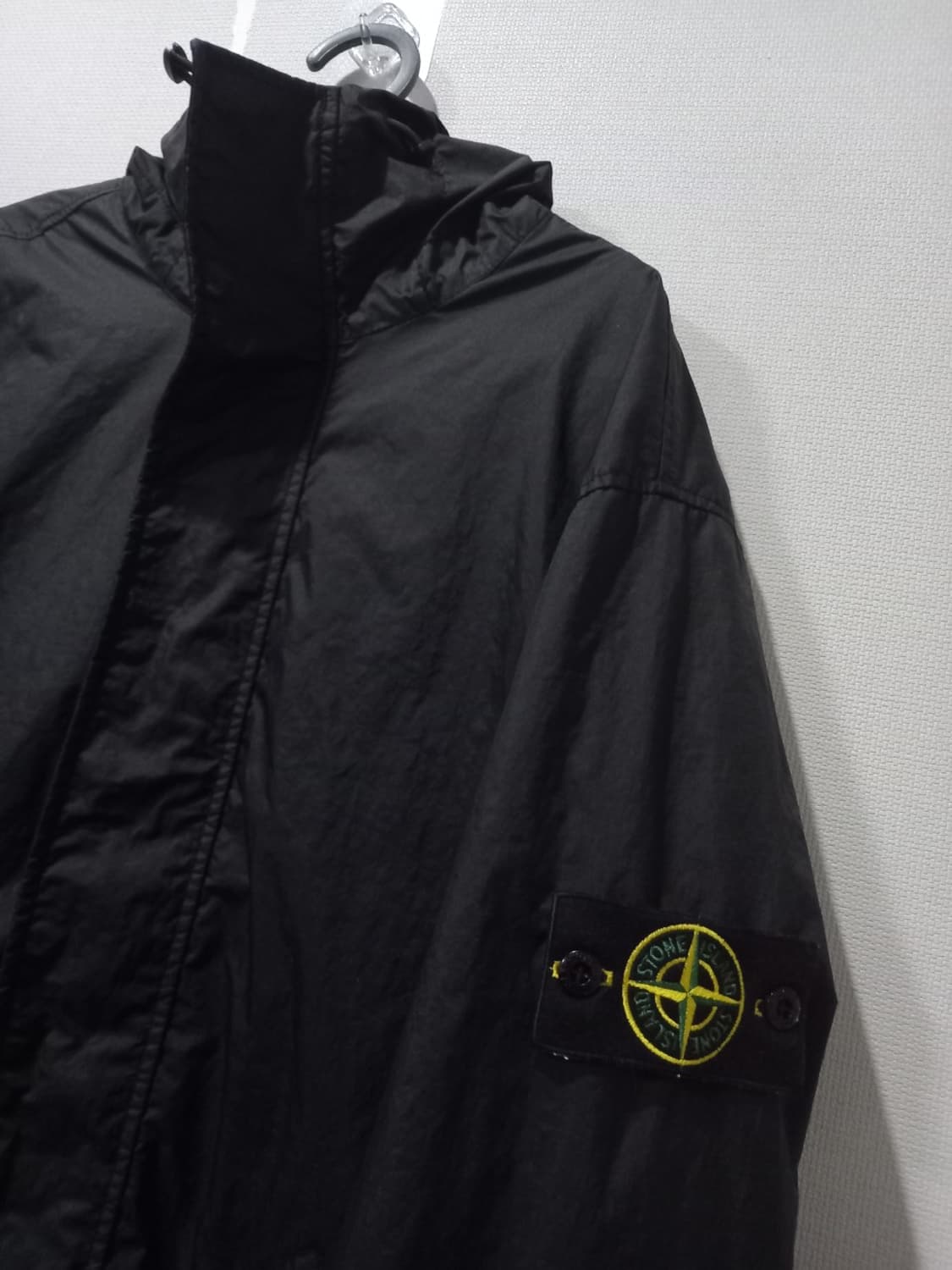 정품 [S급] 25SS 스톤아일랜드 멤브라나 후드 자켓 115 / 3XL 상품이미지2