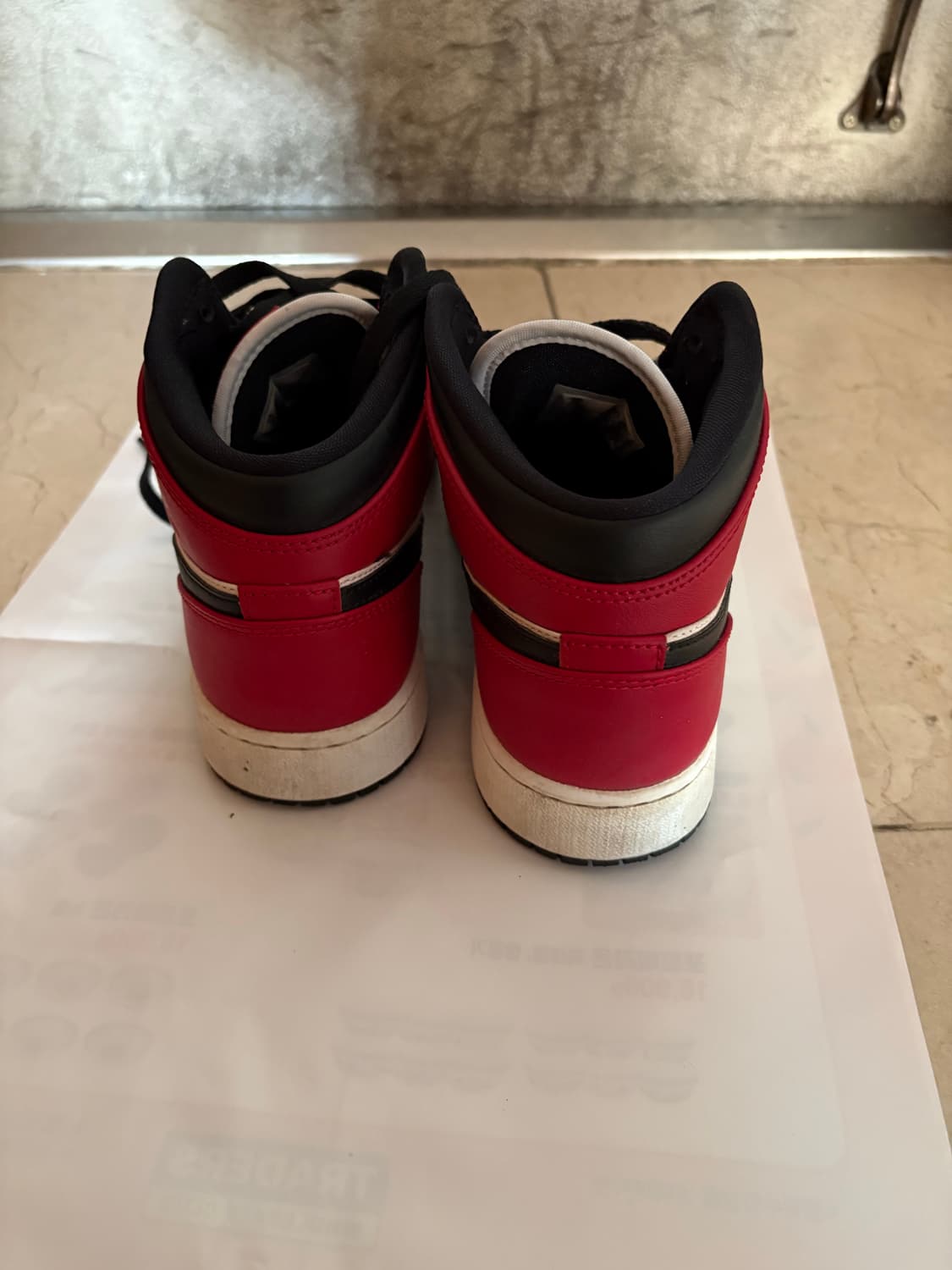 조던 1 미드 시카고 블랙토 상품이미지3