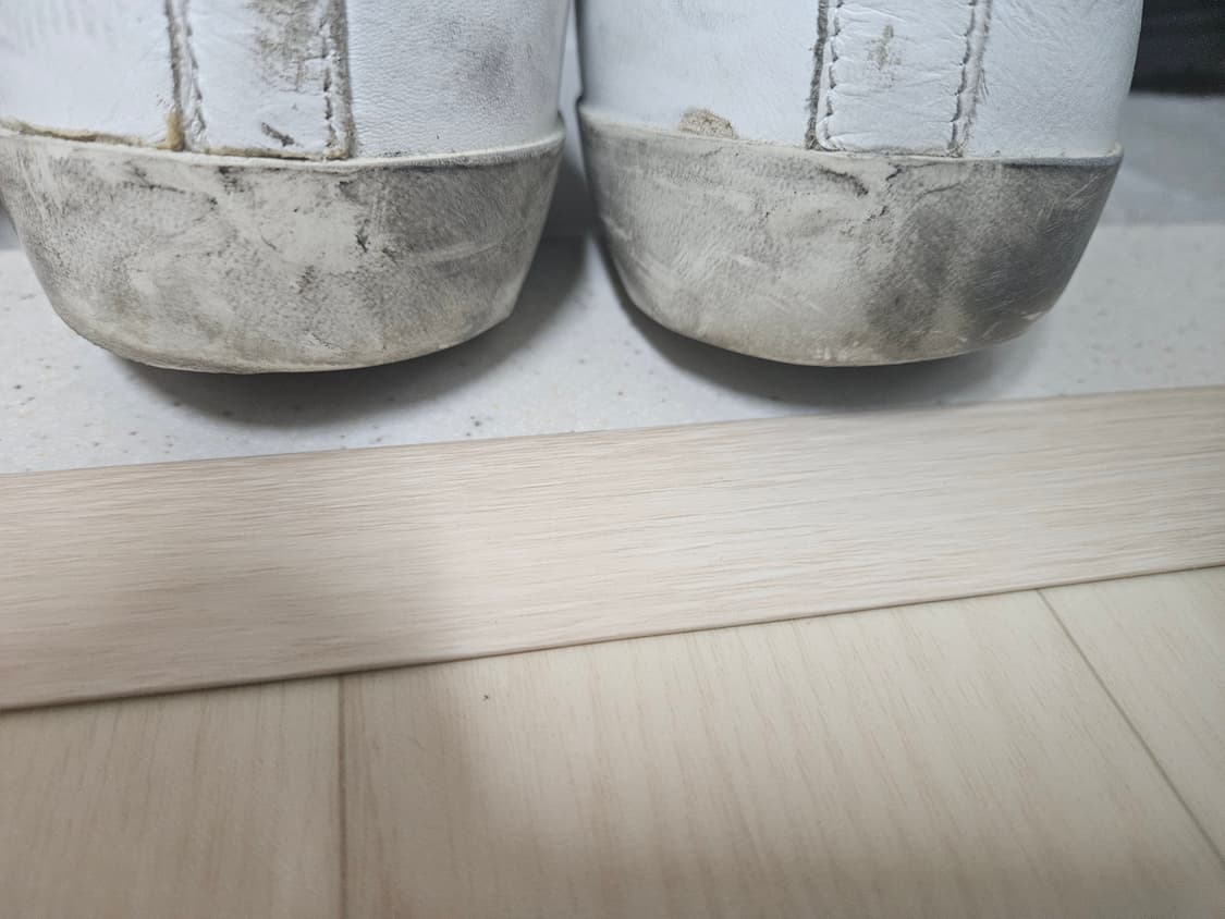 골든구스 슈퍼스타 로우 판매합니다 (41사이즈) 상품이미지3