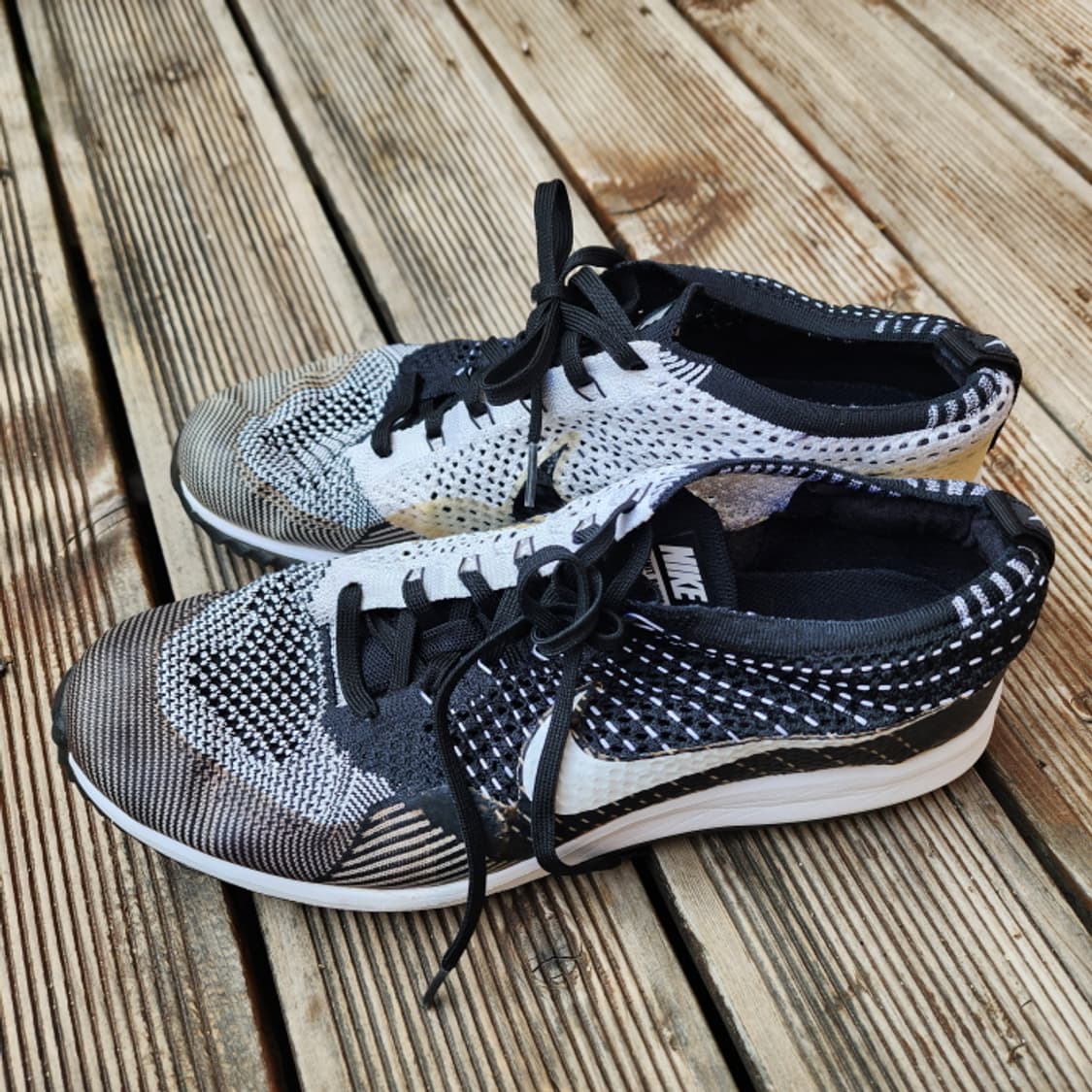 나이키 플라이니트 레이서 골프 검흰 909756-001(280) 상품이미지1