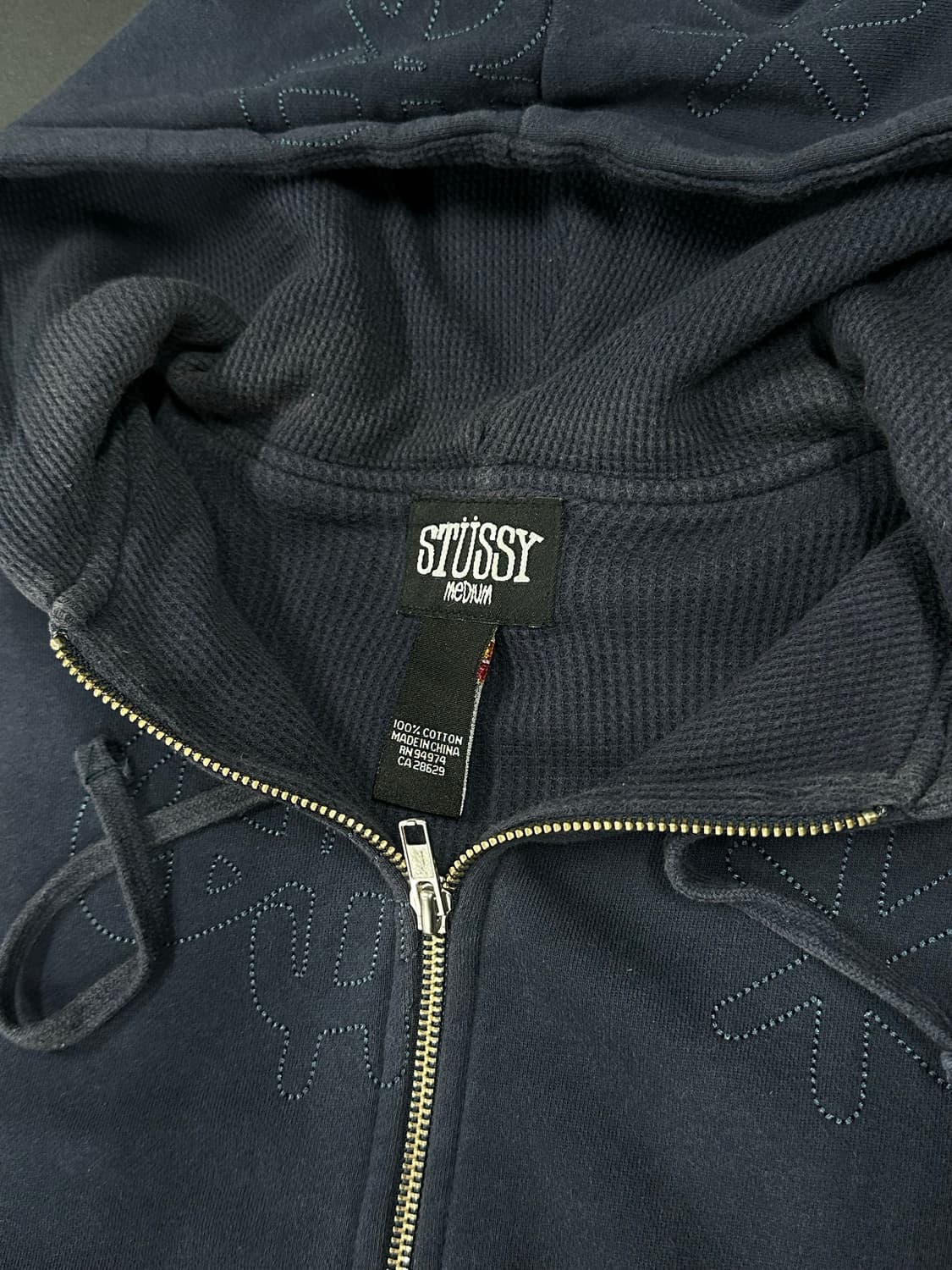 스투시 네이비 올오버 스티치 로고 후드 집업 상품이미지5