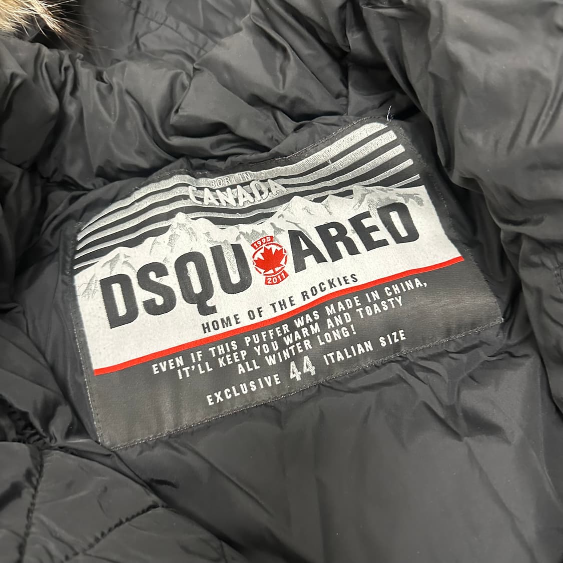 디스퀘어드2 라쿤털 여성 크롭 숏패딩 블랙 M 상품이미지7