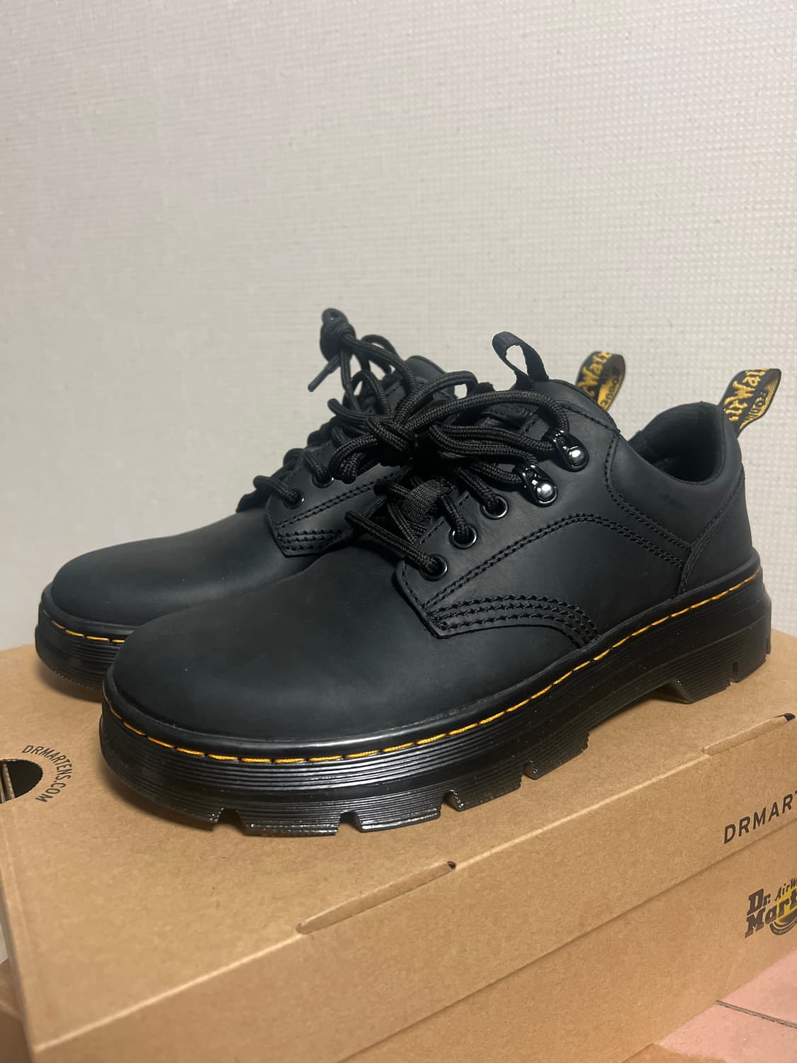 닥터마틴 리더 와이오밍 레더 유틸리티 슈즈 블랙 상품이미지3