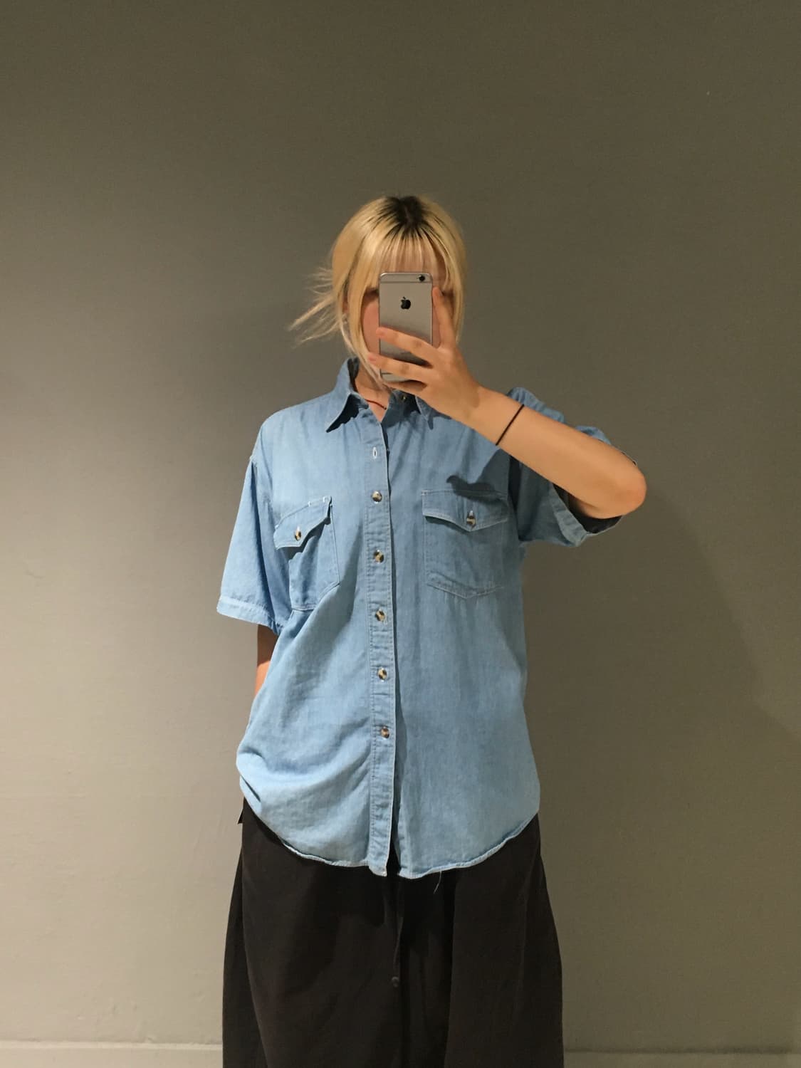 2-pocket detail denim shirt 상품이미지2