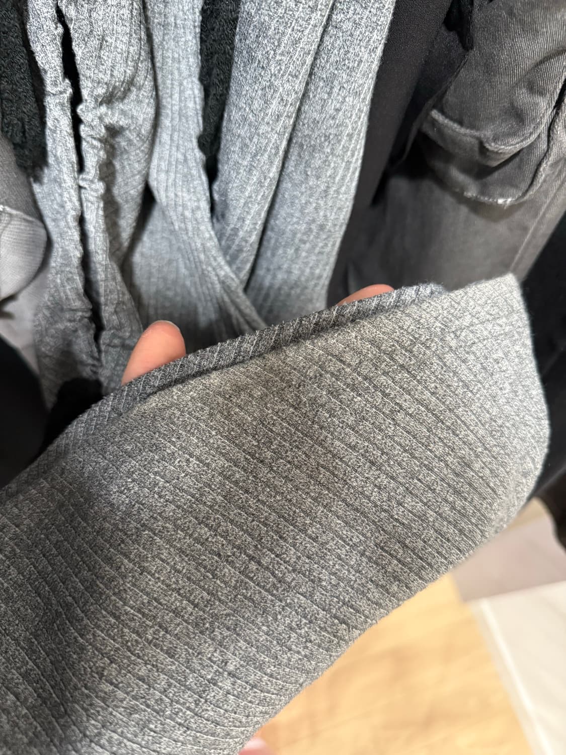 쓰리투에이티 오픈 사이드 리본 팬츠 차콜 상품이미지6