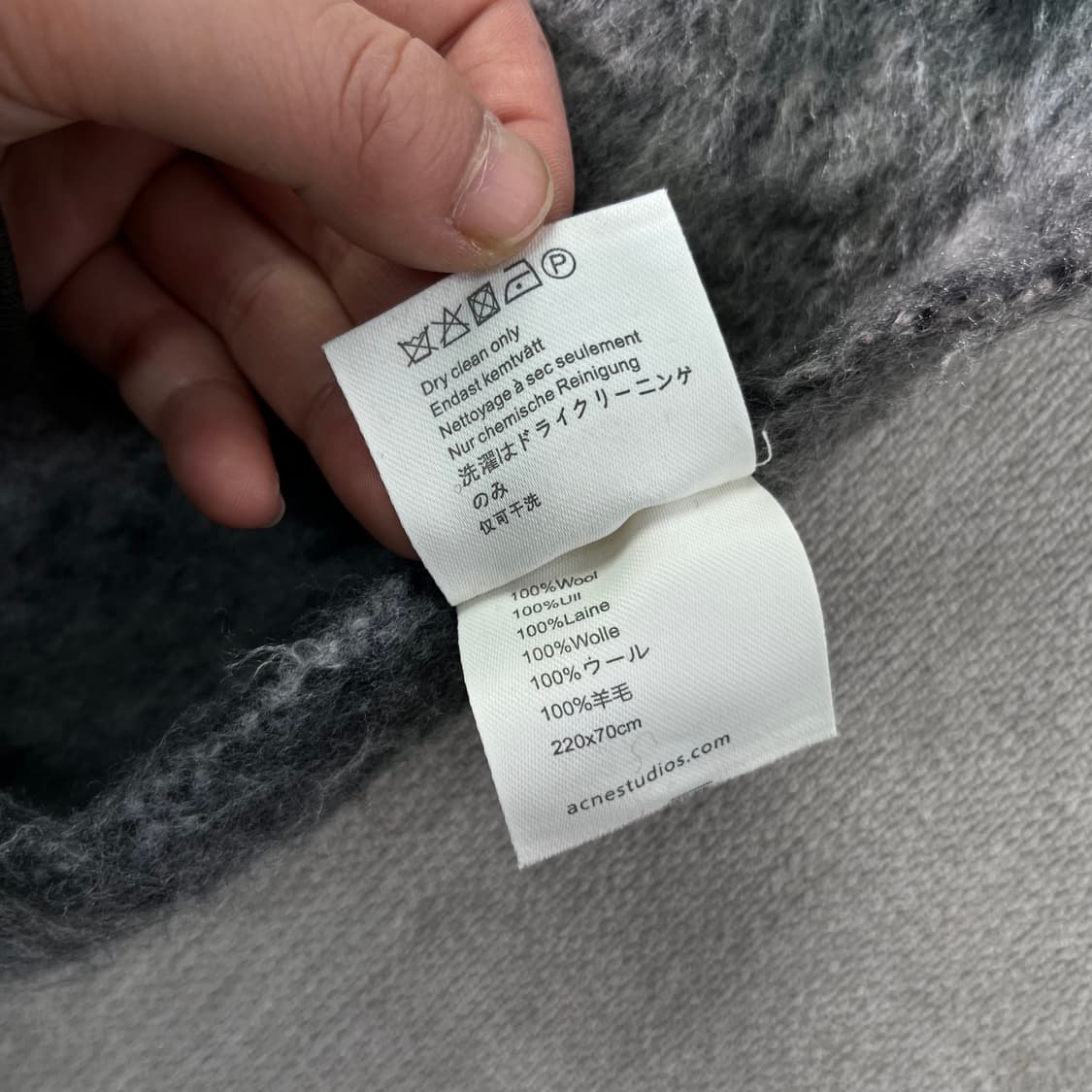 아크네스듀디오 모헤어 그린 머플러 상품이미지4