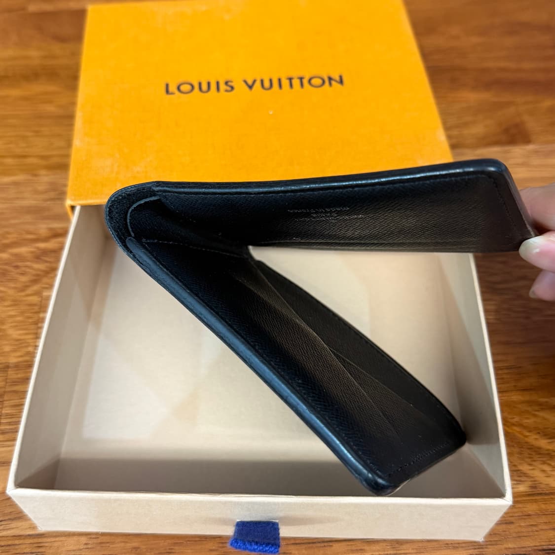 루이비통 이클립스 모노그램 반지갑 상품이미지5