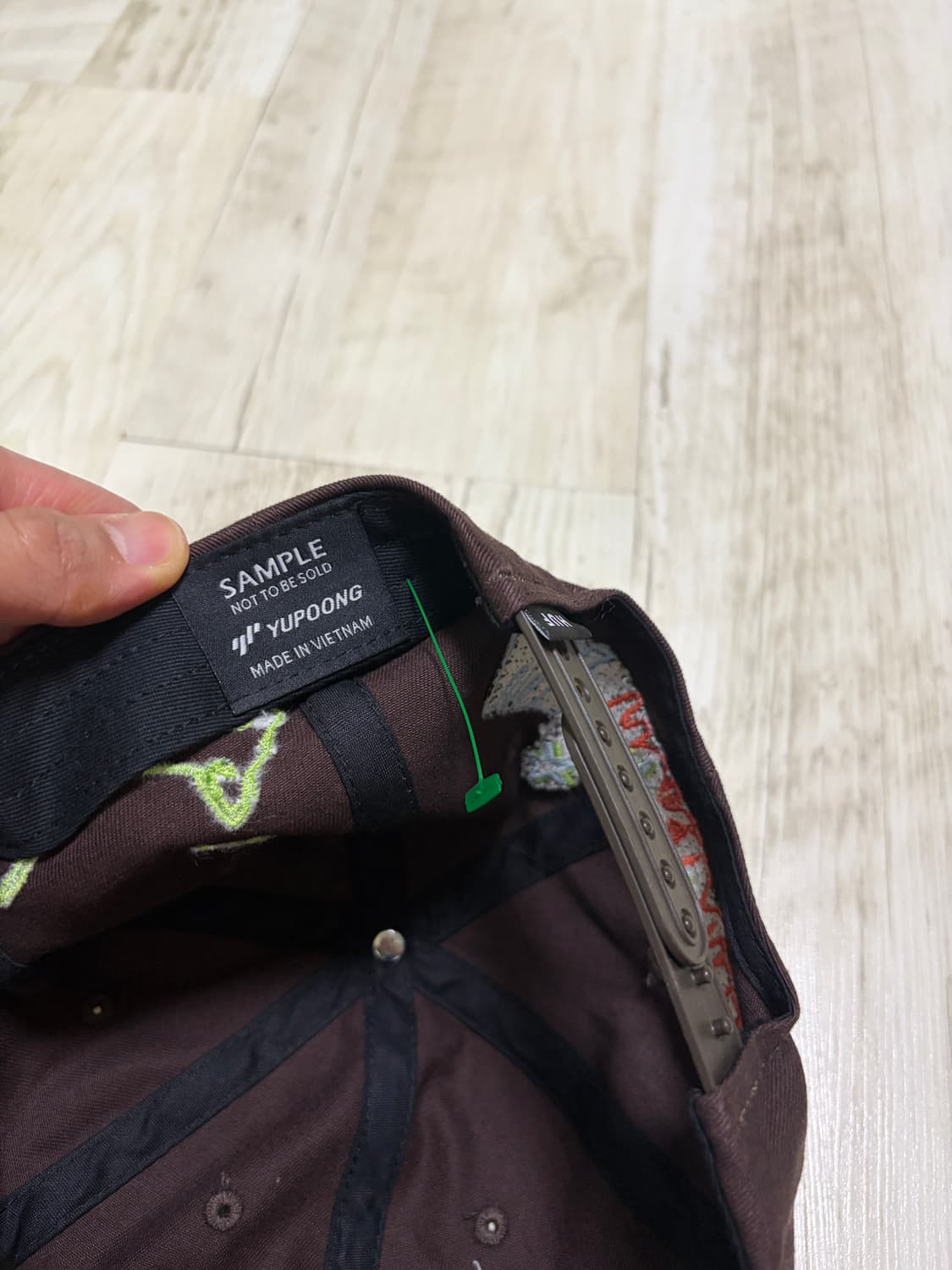 [OS] HUF Worldwide 브라운 볼캡 모자 샘플 상품이미지4