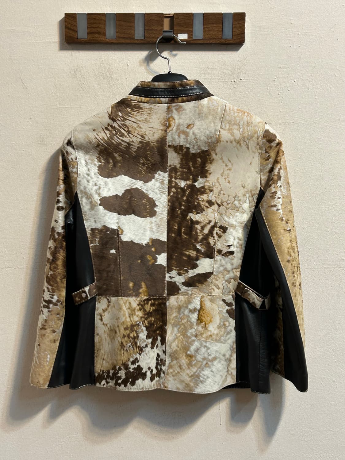 유즈드 카우헤어 패치워크 레더 하이넥 자켓 상품이미지5