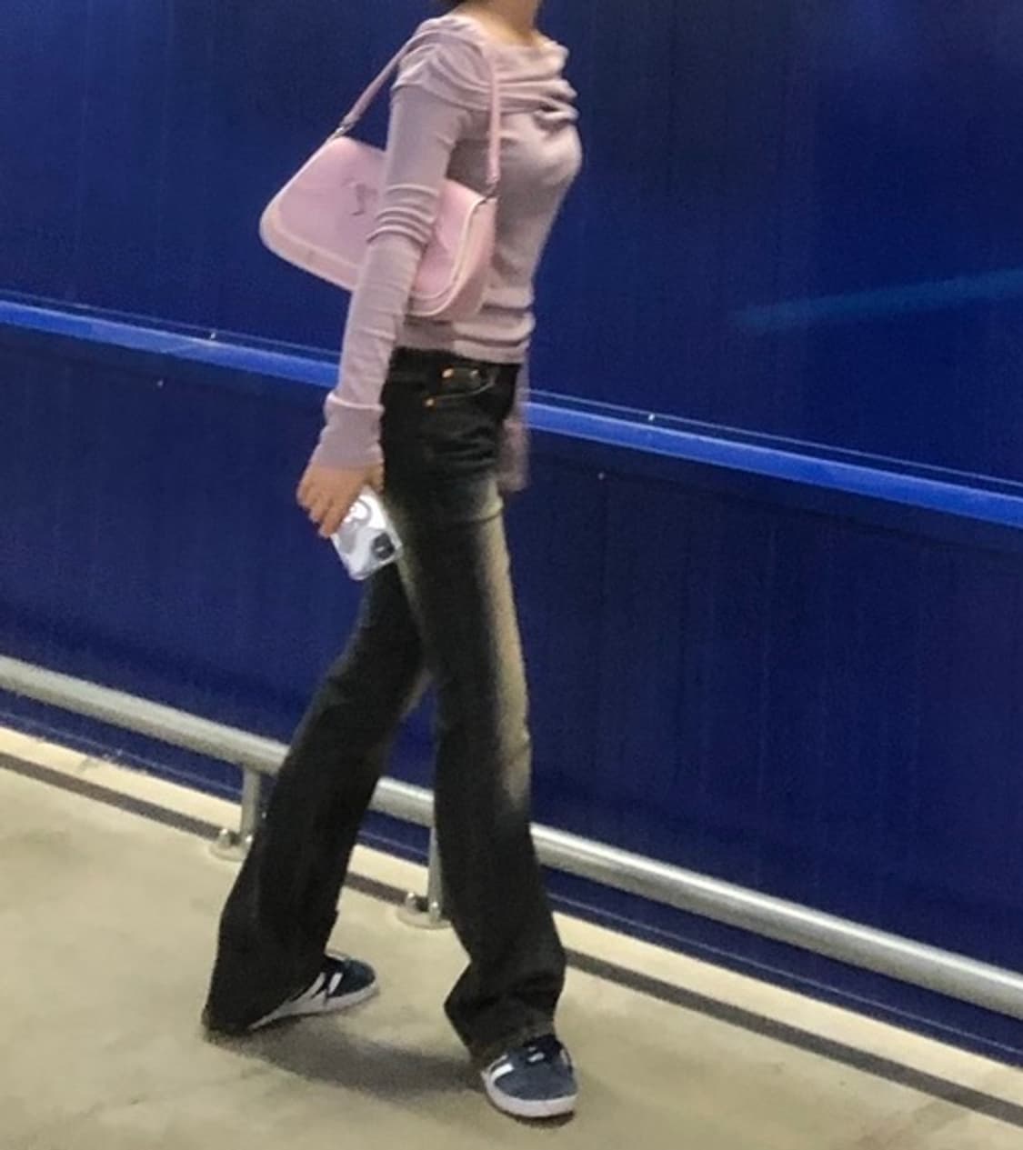 류영 카우 레더 핸드백 핑크 상품이미지8