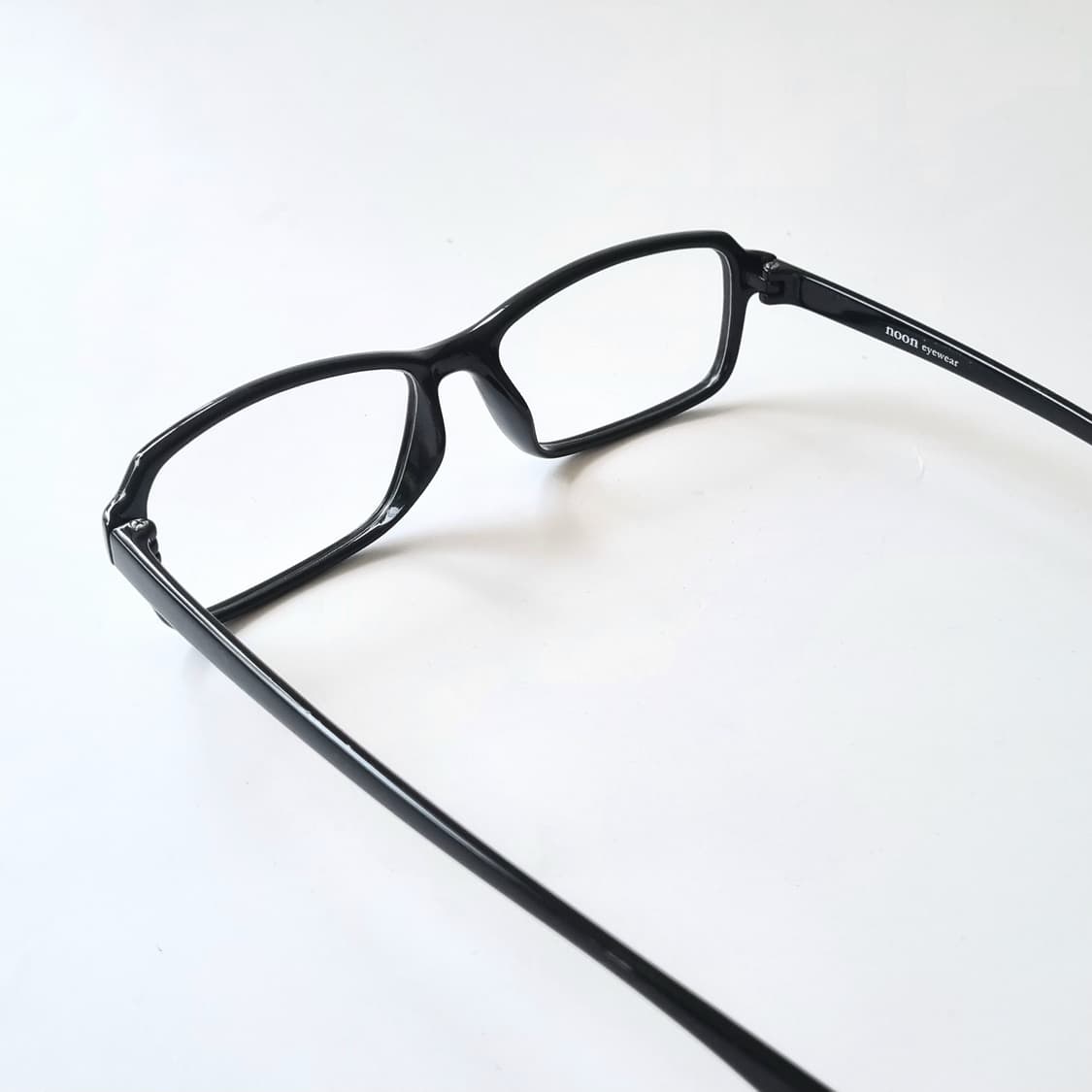 데드스탁 얼굴형을 살려주는 완벽한 밸런스의 긱시크 안경테  808 상품이미지5