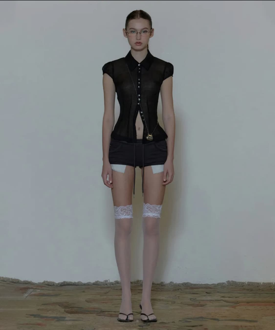 스컬프터 Sheer Pleated Hem Blouse Black 상품이미지4