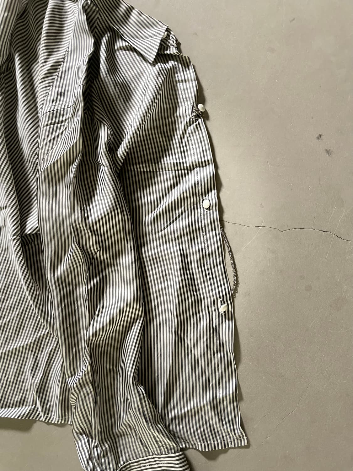 Bark Tannage  Stripe Chain Detail Shirt 상품이미지4