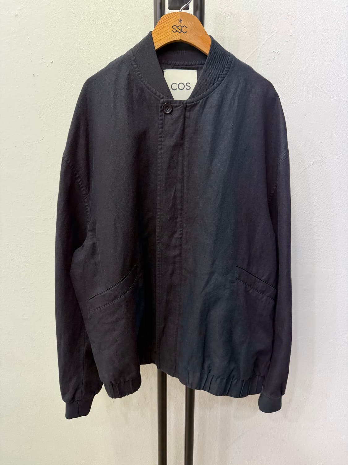 정품) COS 코스 남성 오버핏 블랙 봄버 자켓 M 상품이미지1