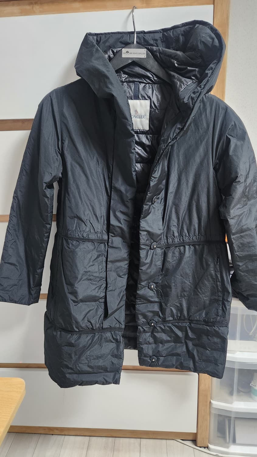 백화점정품.한글택.몽클레어 블랙 후드 경량자켓 상품이미지1