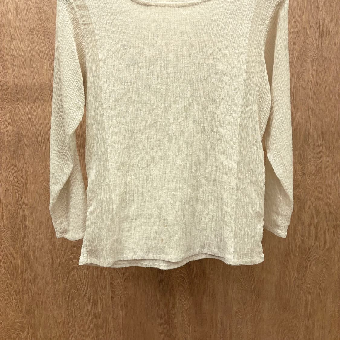 이세이미야케 플랜테이션 시스루 티셔츠 크링클 텍스쳐 디테일 베이지 상품이미지5