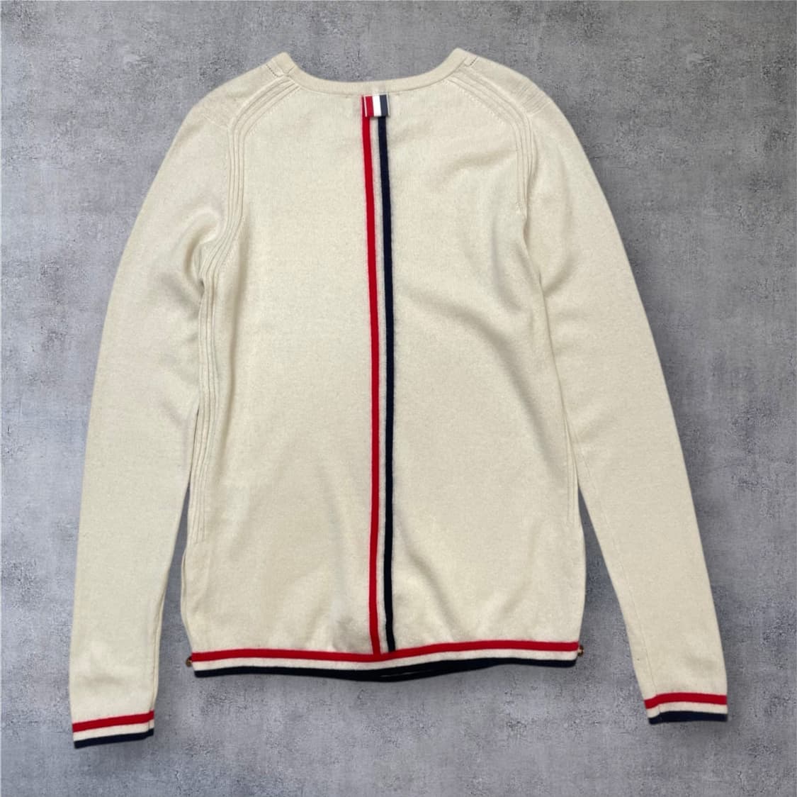 톰브라운 Thom browne 아이보리 라운드넥 니트 M 상품이미지7