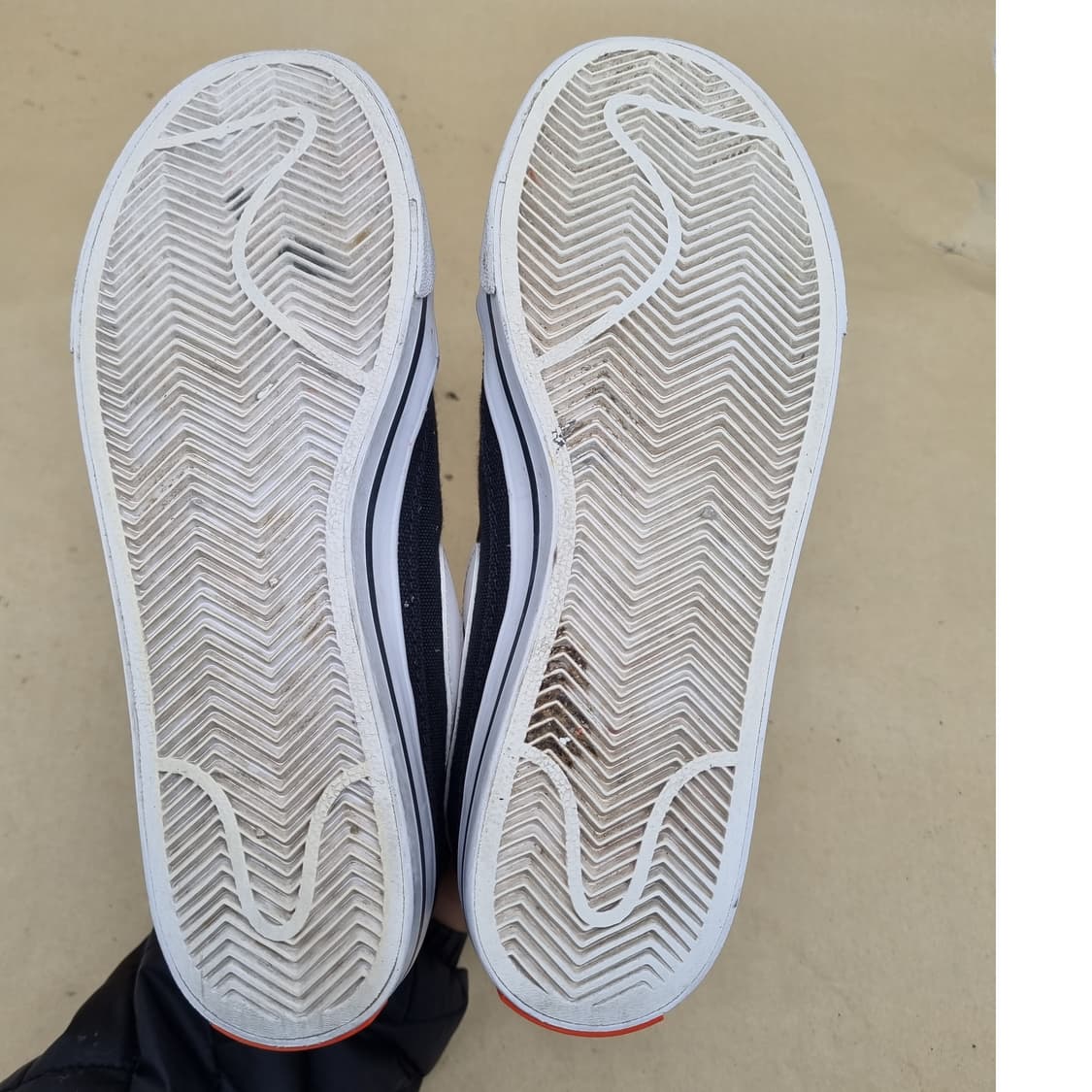 나이키 코트레거시  여성미드 235 상품이미지3