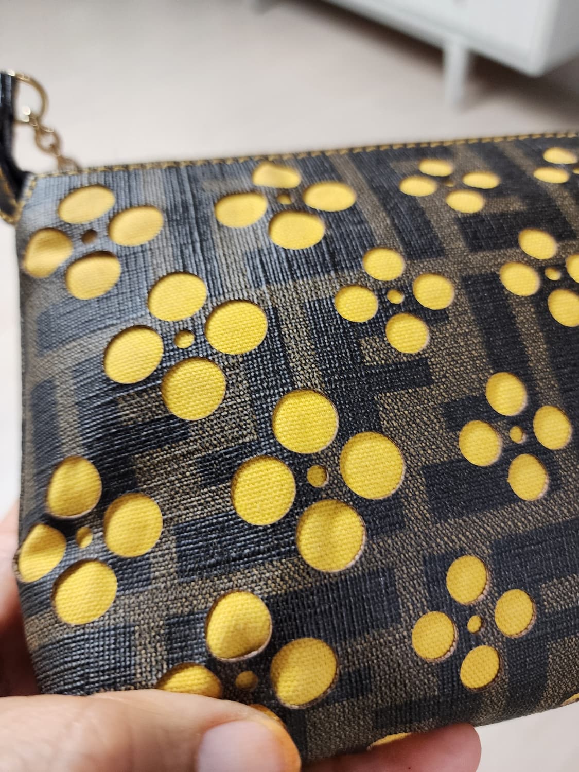 정품 펜디 미니 바게트 체인 숄더백 상품이미지8